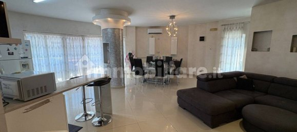 2 bedrooms Apartment in Naples, Italy No. 259147 4