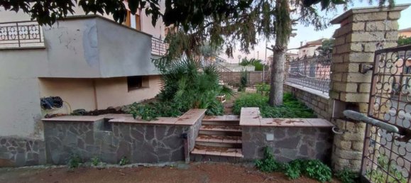 Casa de 10 habitaciónes en Ardea, Italy No. 97074 3