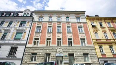 Imóvel comercial em Jakomini, Austria 1033 m² N.º 135833