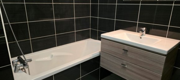 1 bedroom Apartment in Meyzieu, France No. 322448 10