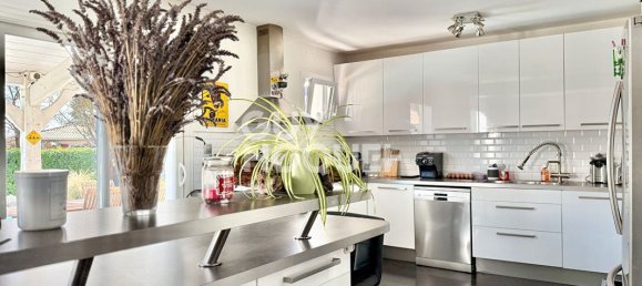 8 bedrooms Villa in La Teste-de-Buch, France No. 335786 4