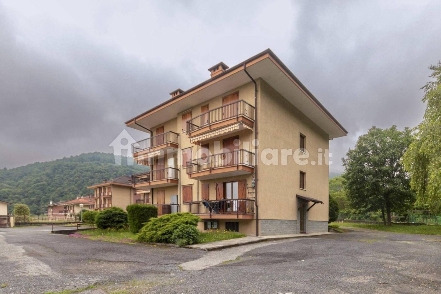 2 غرف نوم شقة في Paesana, Italy رقم 264460