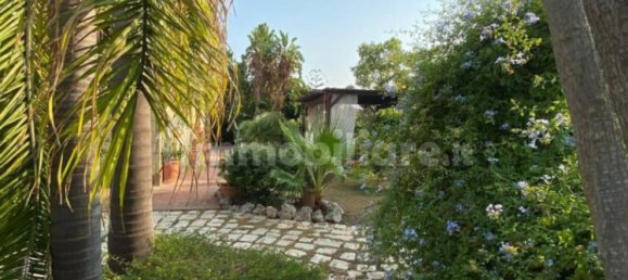 3 bedrooms House in Taranto, Italy No. 343922 3