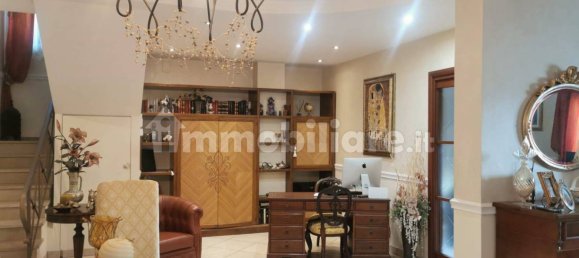 3 bedrooms House in Taranto, Italy No. 343922 7