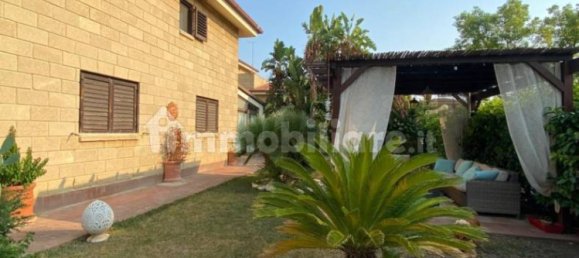 3 bedrooms House in Taranto, Italy No. 343922 5