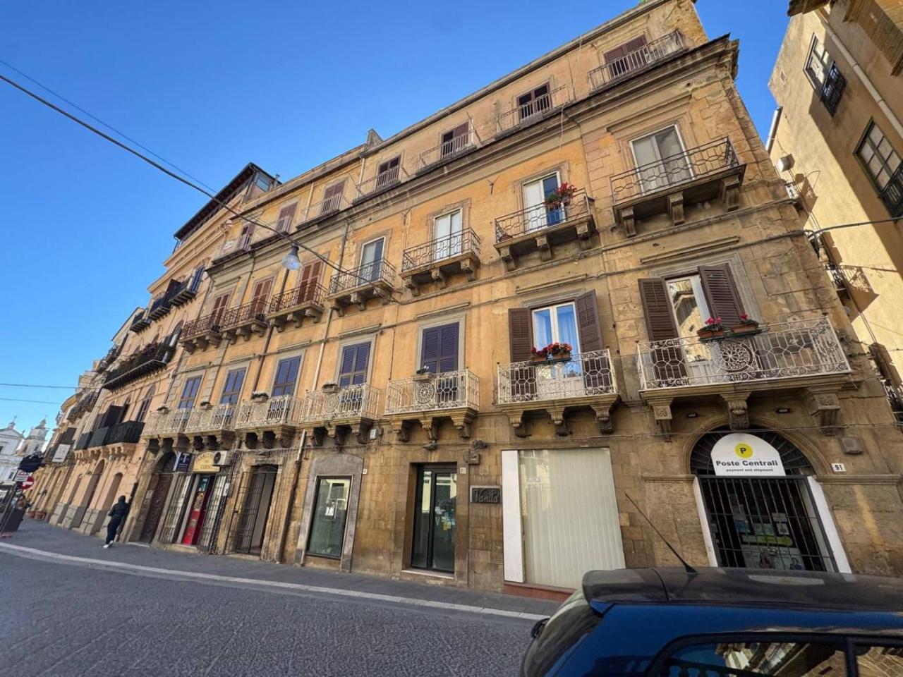 Apartamento de 5 habitaciónes en Caltanissetta, Italy No. 81677