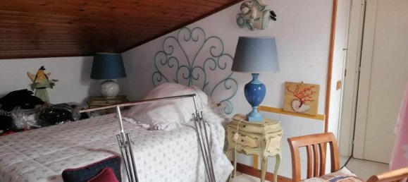 6 rooms House in Carrara, Italy No. 124323 25