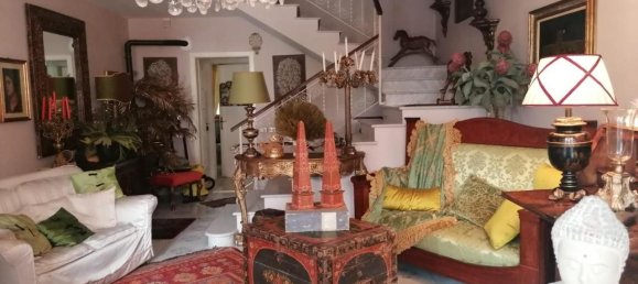 6 rooms House in Carrara, Italy No. 124323 24