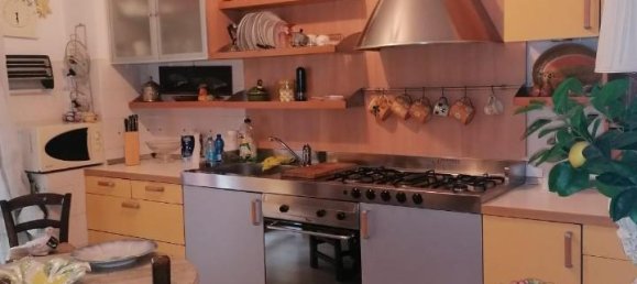 6 rooms House in Carrara, Italy No. 124323 20