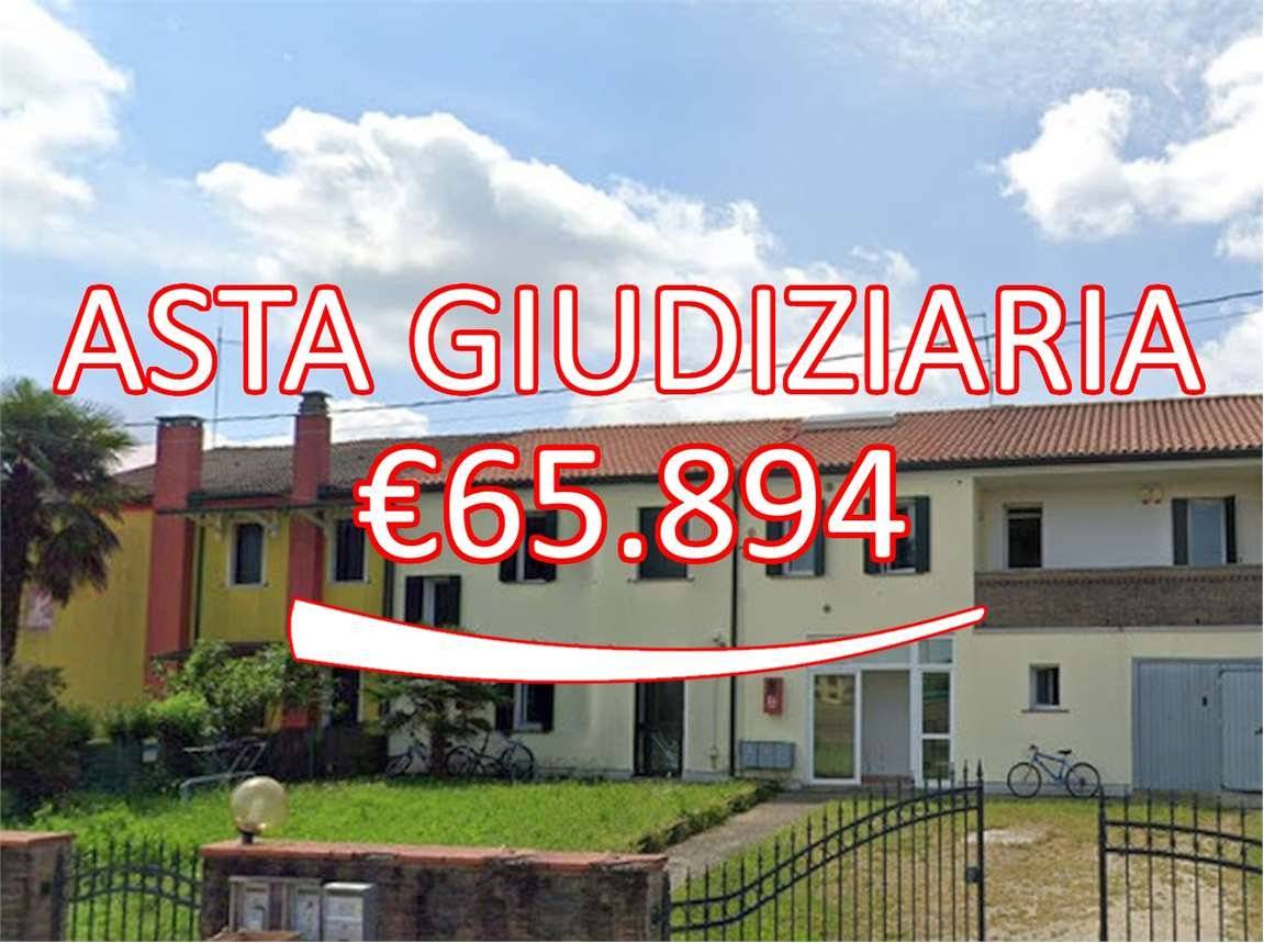 Apartamento T3 em San Giorgio delle Pertiche, Italy N.º 219684