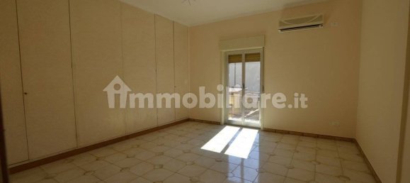 3 bedrooms Apartment in Messina, Italy No. 47926 14