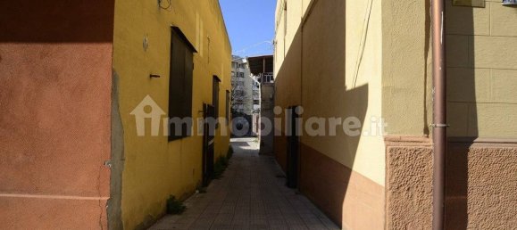 3 bedrooms Apartment in Messina, Italy No. 47926 24