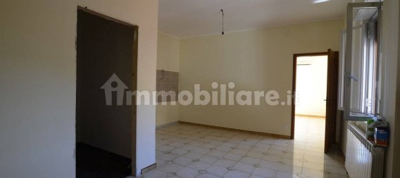 3 bedrooms Apartment in Messina, Italy No. 47926 2