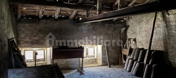 5 bedrooms House in Pietra Marazzi, Italy No. 87550 12