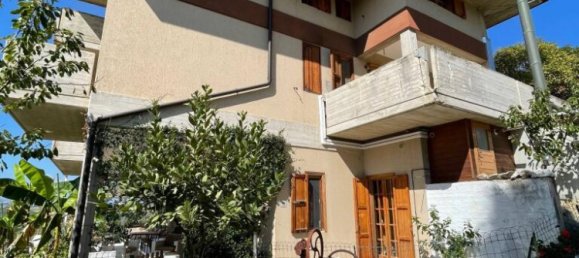 4 Schlafzimmer Villa in Acquaviva Picena, Italy, Nr. 17405 15