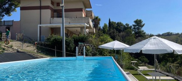 4 Schlafzimmer Villa in Acquaviva Picena, Italy, Nr. 17405 2