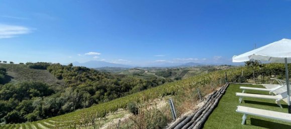 4 Schlafzimmer Villa in Acquaviva Picena, Italy, Nr. 17405 4