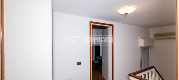 Villa de 3 dormitorios en Tavazzano con Villavesco, Italy No. 361494 22