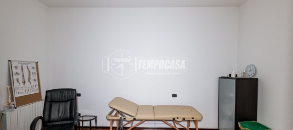 Villa de 3 dormitorios en Tavazzano con Villavesco, Italy No. 361494 20