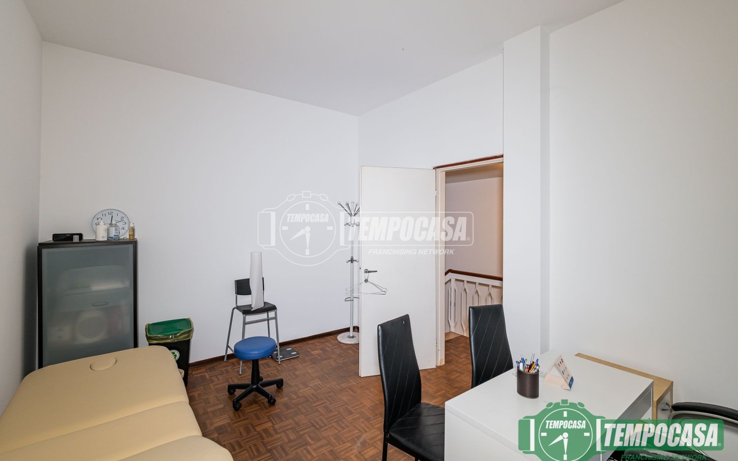 Villa de 3 dormitorios en Tavazzano con Villavesco, Italy No. 361494