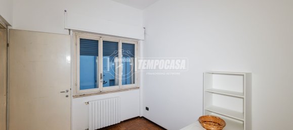 Villa de 3 dormitorios en Tavazzano con Villavesco, Italy No. 361494 17