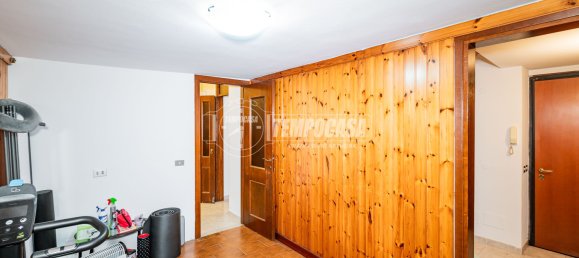 Villa de 3 dormitorios en Tavazzano con Villavesco, Italy No. 361494 7