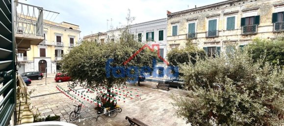 Квартира с 5 комнатами в Трани, Италия № 138772 32