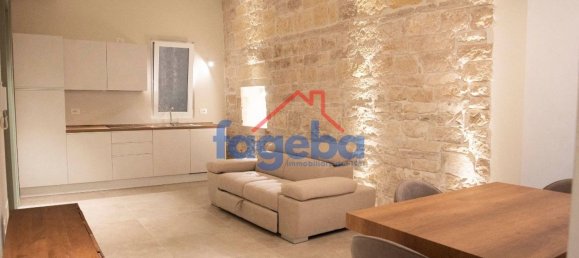 Квартира с 5 комнатами в Трани, Италия № 138772 16