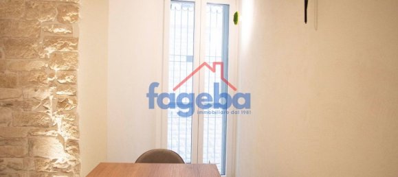 Квартира с 5 комнатами в Трани, Италия № 138772 30