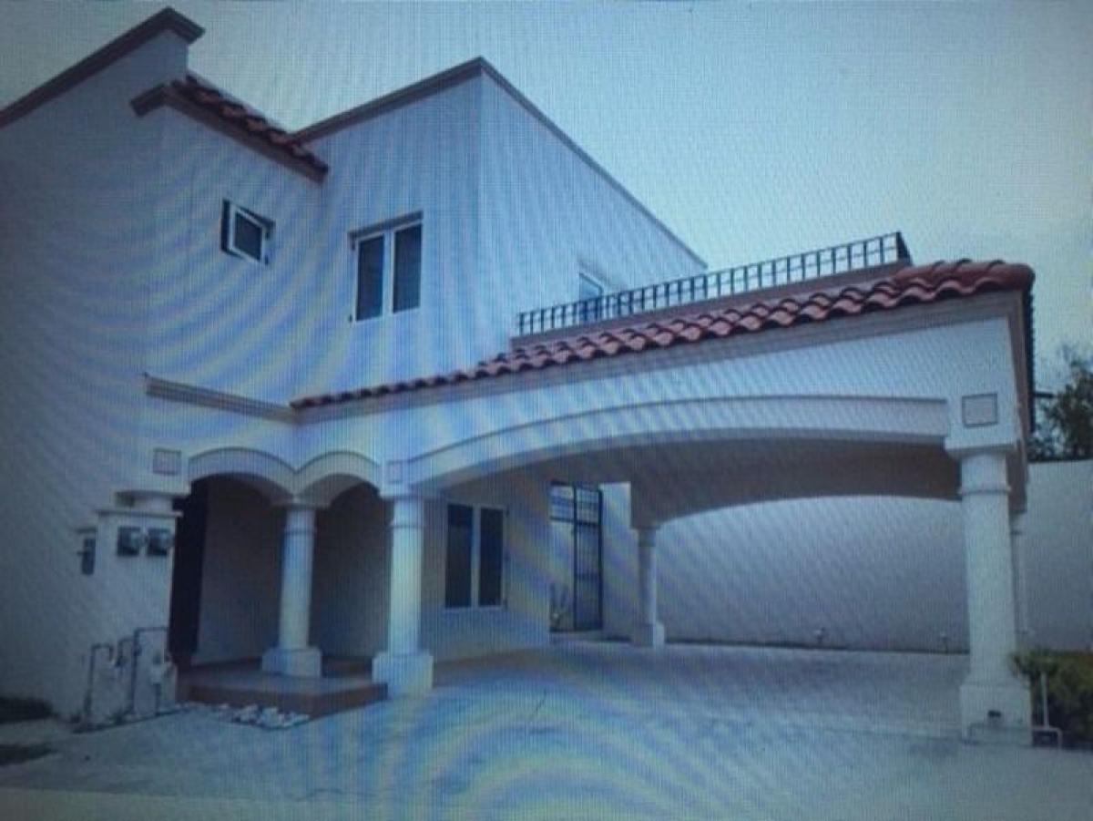 Casa de 3 dormitorios en Nuevo León, Mexico No. 156094