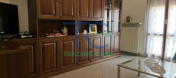 2 bedrooms House in Piacenza, Italy No. 350442 4