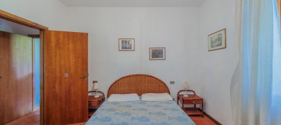 4 bedrooms House in Grosseto, Italy No. 19389 27