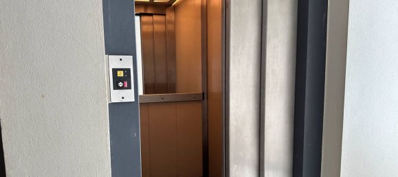 Квартира с 6 комнатами в Пезаро, Италия № 71604 25