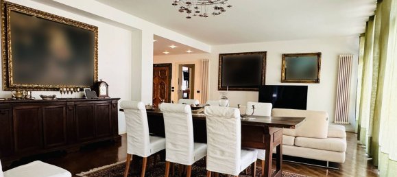 Квартира с 6 комнатами в Пезаро, Италия № 71604 17