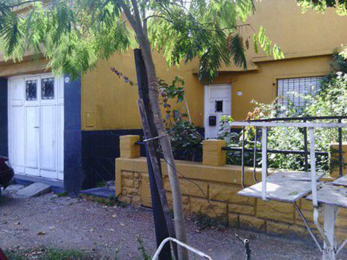 2 bedrooms House in Mar del Plata, Argentina No. 89218