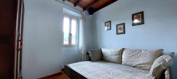 4 rooms House in Pornassio, Italy No. 84566 7