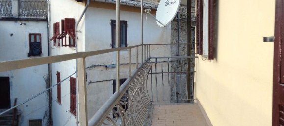 4 rooms House in Pornassio, Italy No. 84566 17