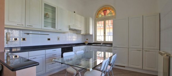 3 bedrooms Apartment in Taggia, Italy No. 381969 6