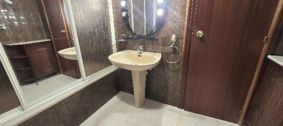 4 bedrooms Apartment in Logrono, Spain No. 158533 32