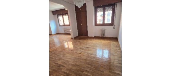 4 bedrooms Apartment in Logrono, Spain No. 158533 8