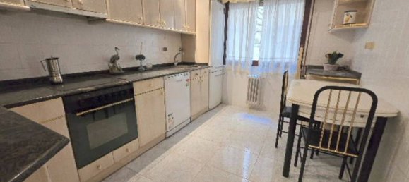 4 bedrooms Apartment in Logrono, Spain No. 158533 21