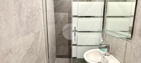 Квартира с 2 спальнями в Генуя, Италия № 339980 4