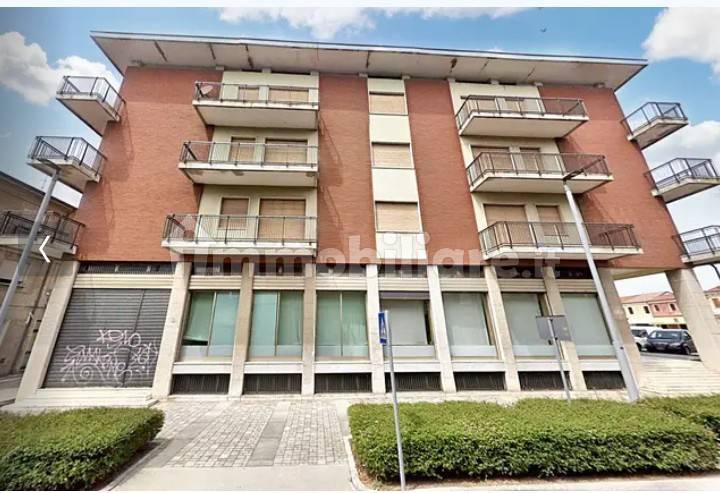 5 rooms Apartment in Castagnaro, Italy No. 370387