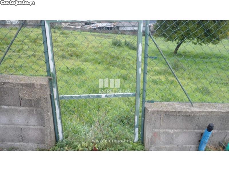 227m² Land in Sobreira, Portugal No. 46685