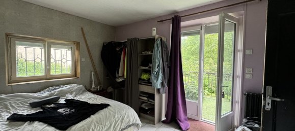 Casa de 9 dormitorios en Saint-Jeanvrin, France No. 58428 8