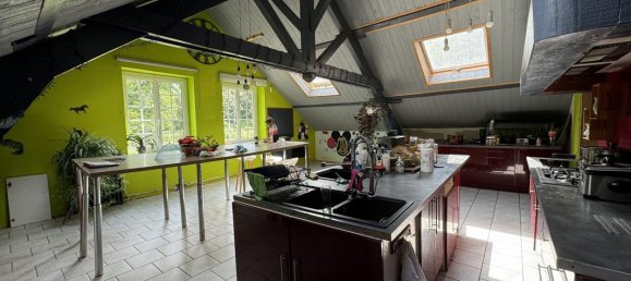 Casa de 9 dormitorios en Saint-Jeanvrin, France No. 58428 2