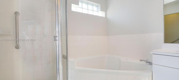 3 chambres villa à louer à Miami, Miami-Dade, Florida, USA № 615022 16
