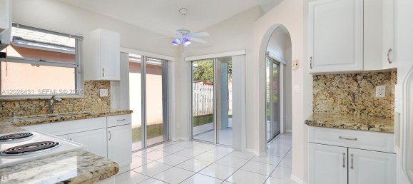 3 chambres villa à louer à Miami, Miami-Dade, Florida, USA № 615022 20