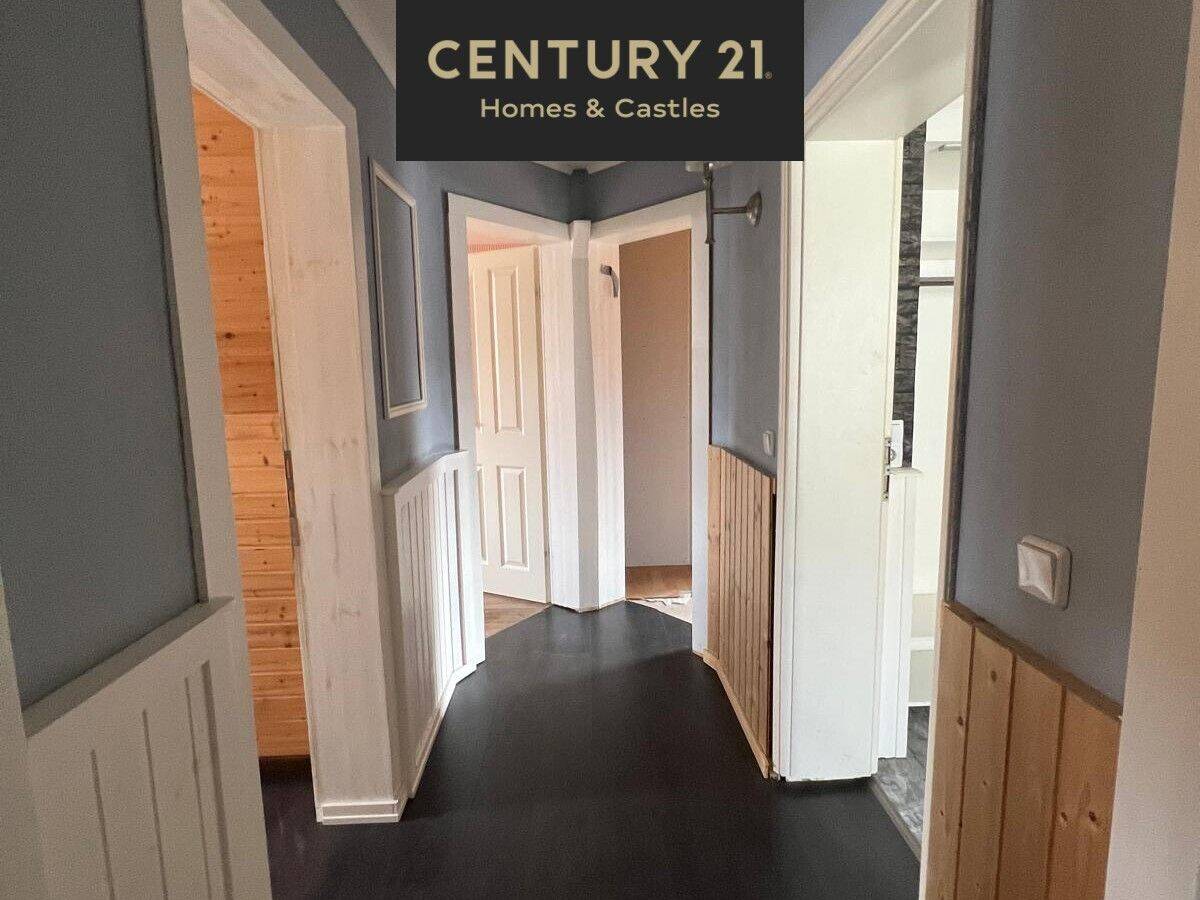 5 rooms House in Saarbrucken, Germany No. 33611