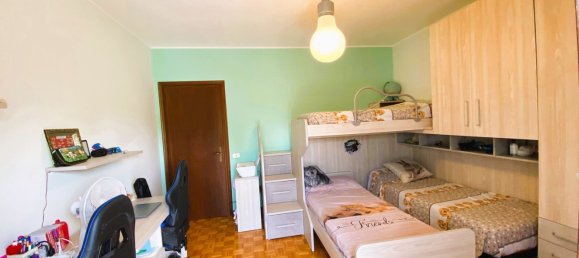 3 rooms Apartment in Brusaporto, Italy No. 259035 13
